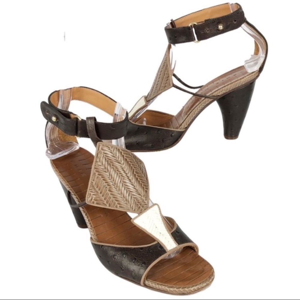 CHIE MIHARA Color Block Embossed Leather T Strap